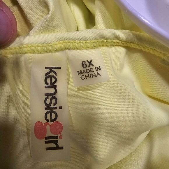 NWT Kensie Girl UPF50 Sunny Yellow Eyelet 1 Piece Swimsuit Size 6X - Picture 5 of 6
